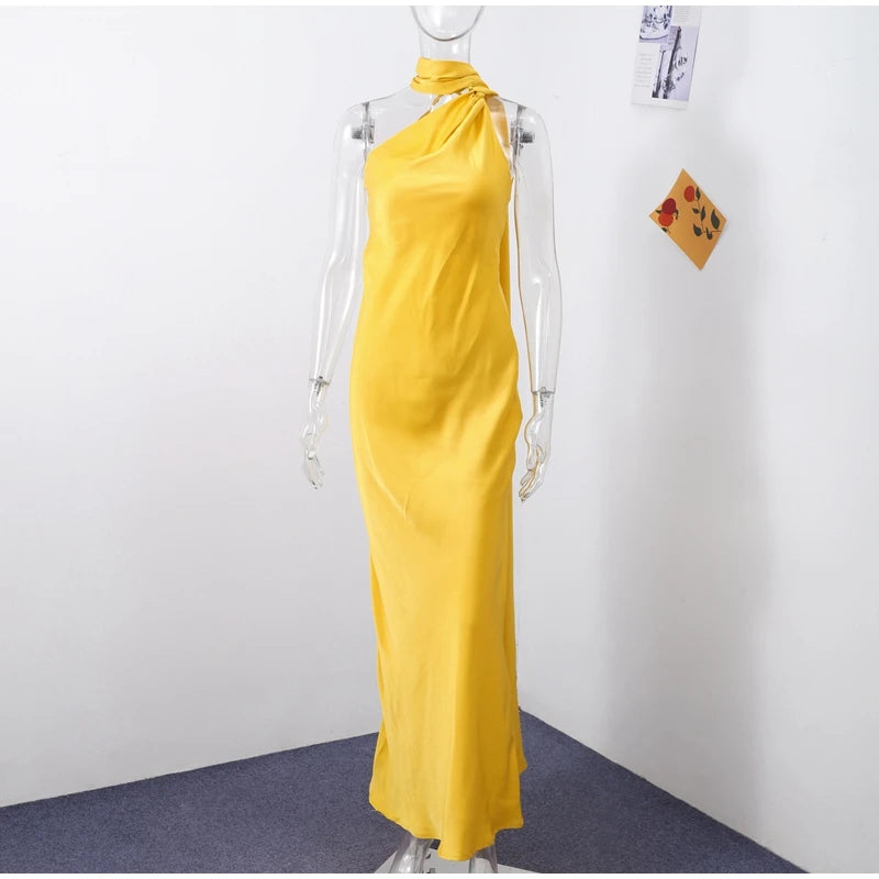 Elegant Satin Halter Dress – Backless Party Gown